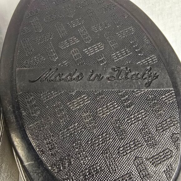 WOMENS ITALIAN SHOEMAKERS THONG WEDGE SANDAL SILVER SIZE 10  EUC - Picture 3 of 10